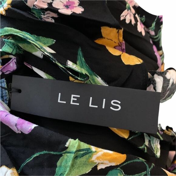 Li les floral romper size Medium - Picture 8 of 10